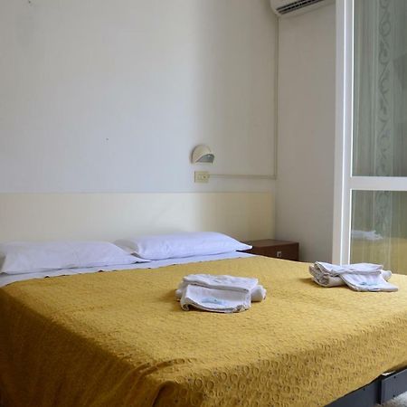 Hotel Moroni Rimini Eksteriør billede