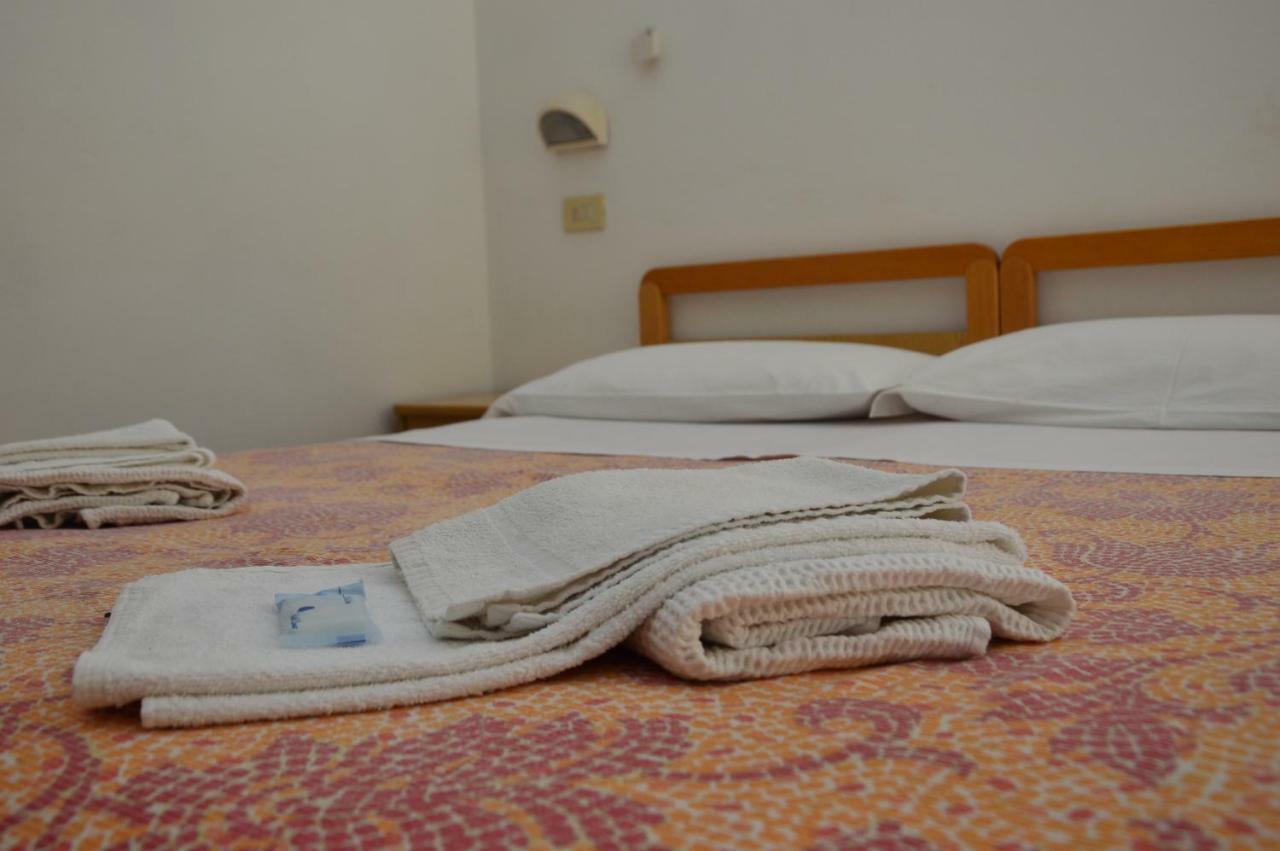 Hotel Moroni Rimini Eksteriør billede