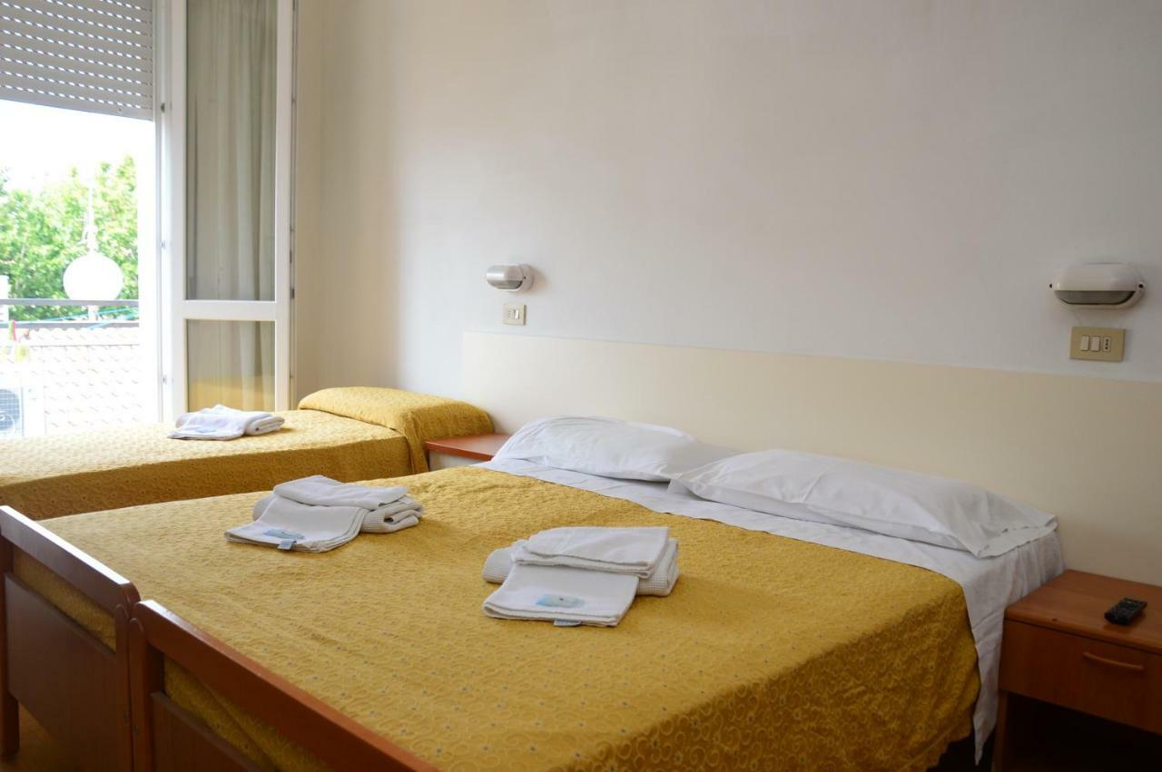 Hotel Moroni Rimini Eksteriør billede